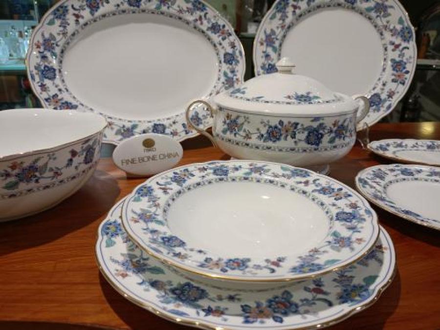 Servizio piatti tavola x 12 persone in Fine Bone China di Nikko decoro  Mandarin